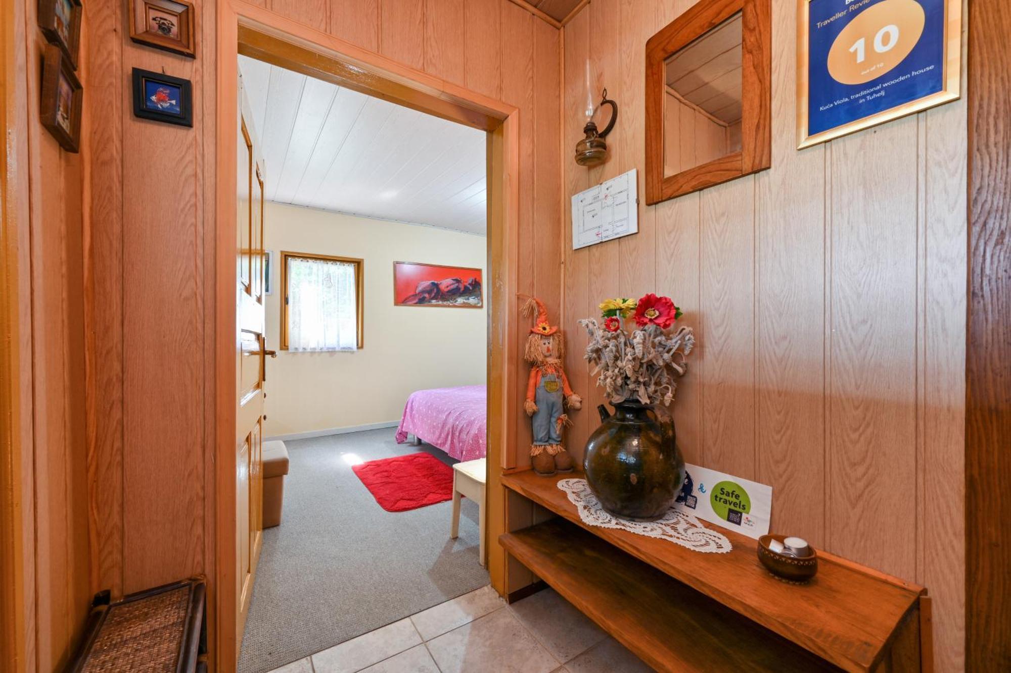 Kuca Viola, Traditional Wooden House In 特美好 外观 照片
